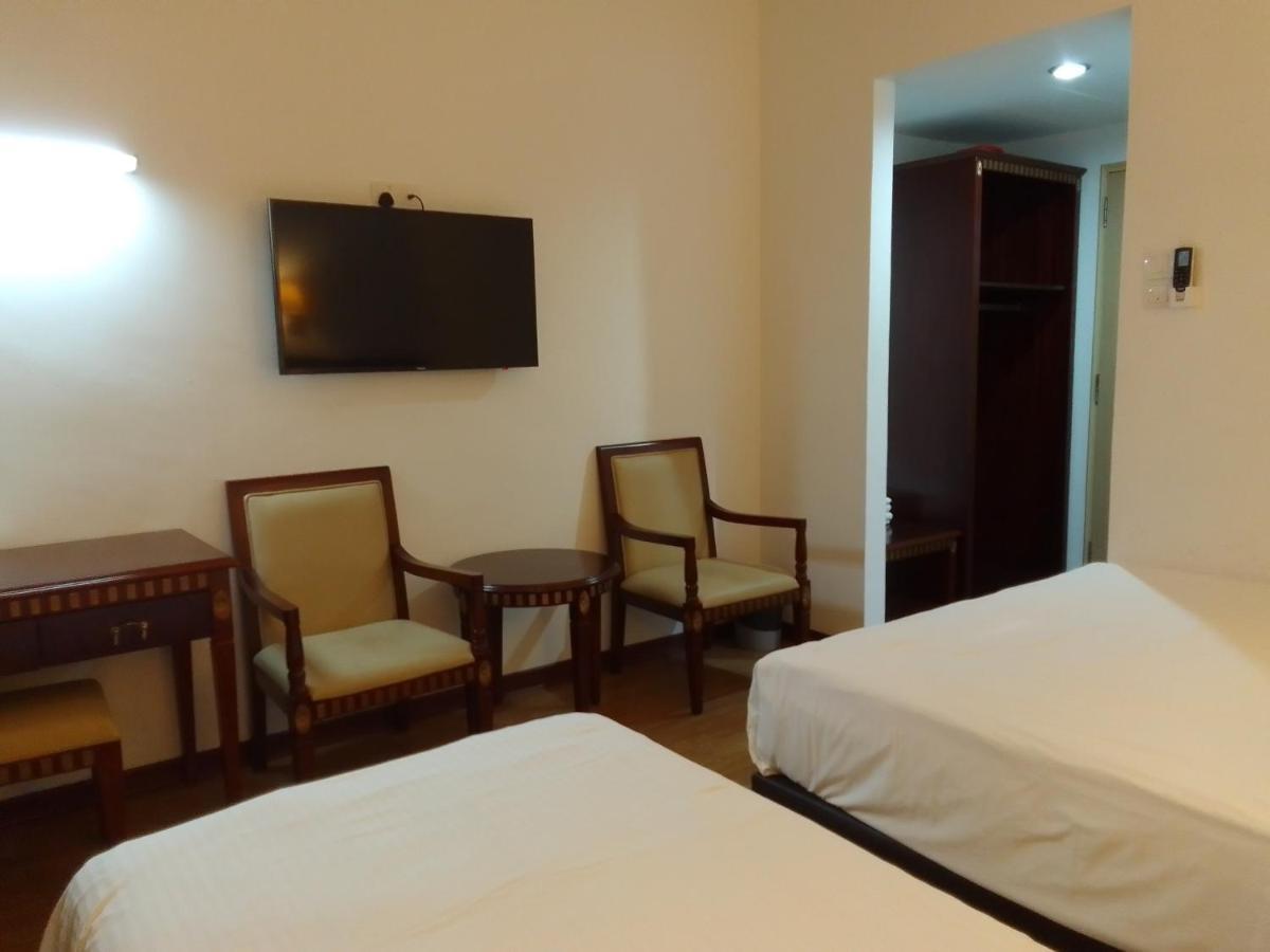 קוטה קינבלו Super Oyo 90464 Borneo Suites Hotel מראה חיצוני תמונה