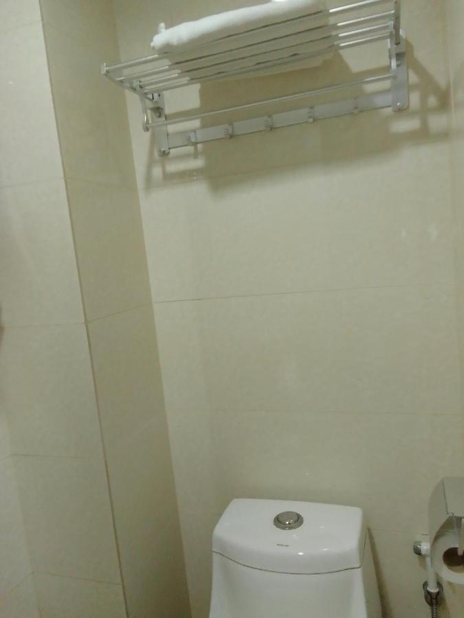 קוטה קינבלו Super Oyo 90464 Borneo Suites Hotel מראה חיצוני תמונה